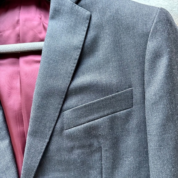 Bespoke charcoal gray suit from Lord's Tailor Hong Kong (38S) - Picture 2 of 11